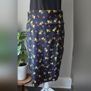 LuLaRoe "Black Ditsy Floral"-  Cassie Pencil Textured Stretch Skirt Size L